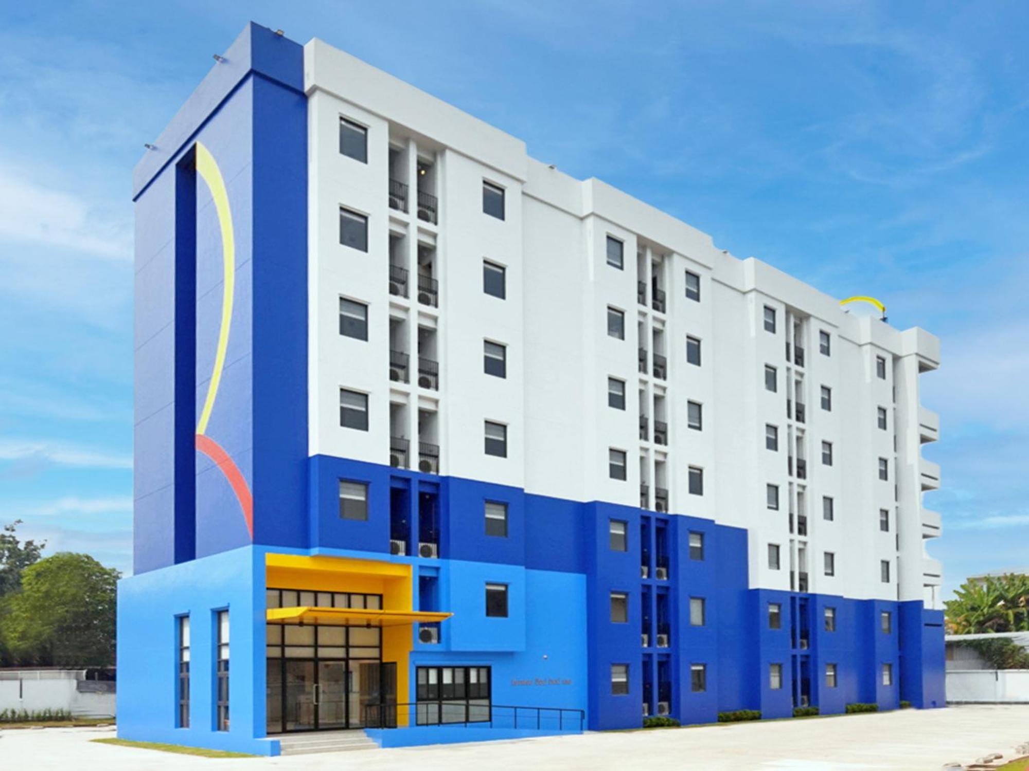 Hop Inn Лоеи Екстериор снимка